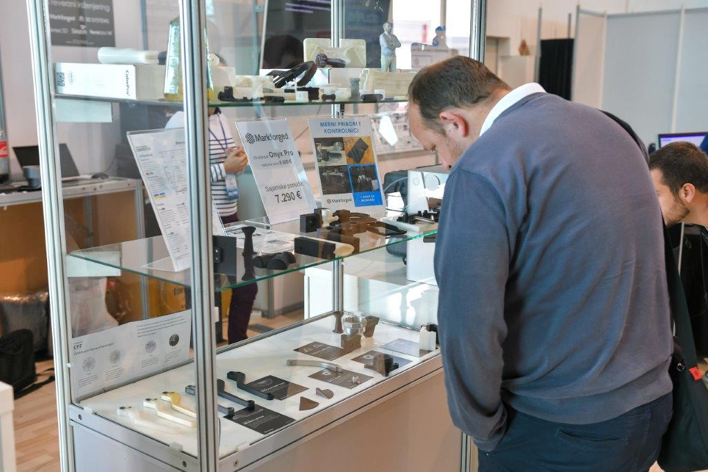 Odoo - Sample 3 for three columns