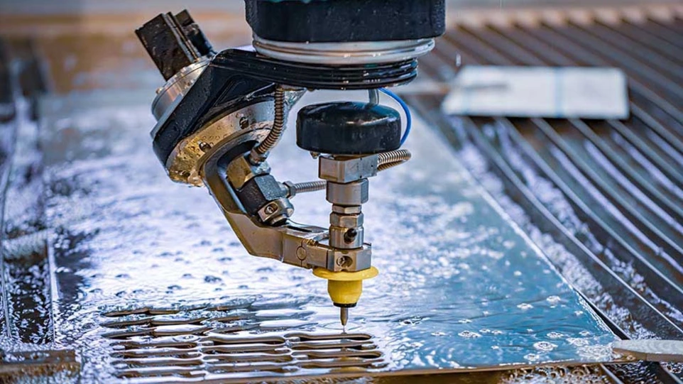 Waterjet – rezanje z vodnim curkom